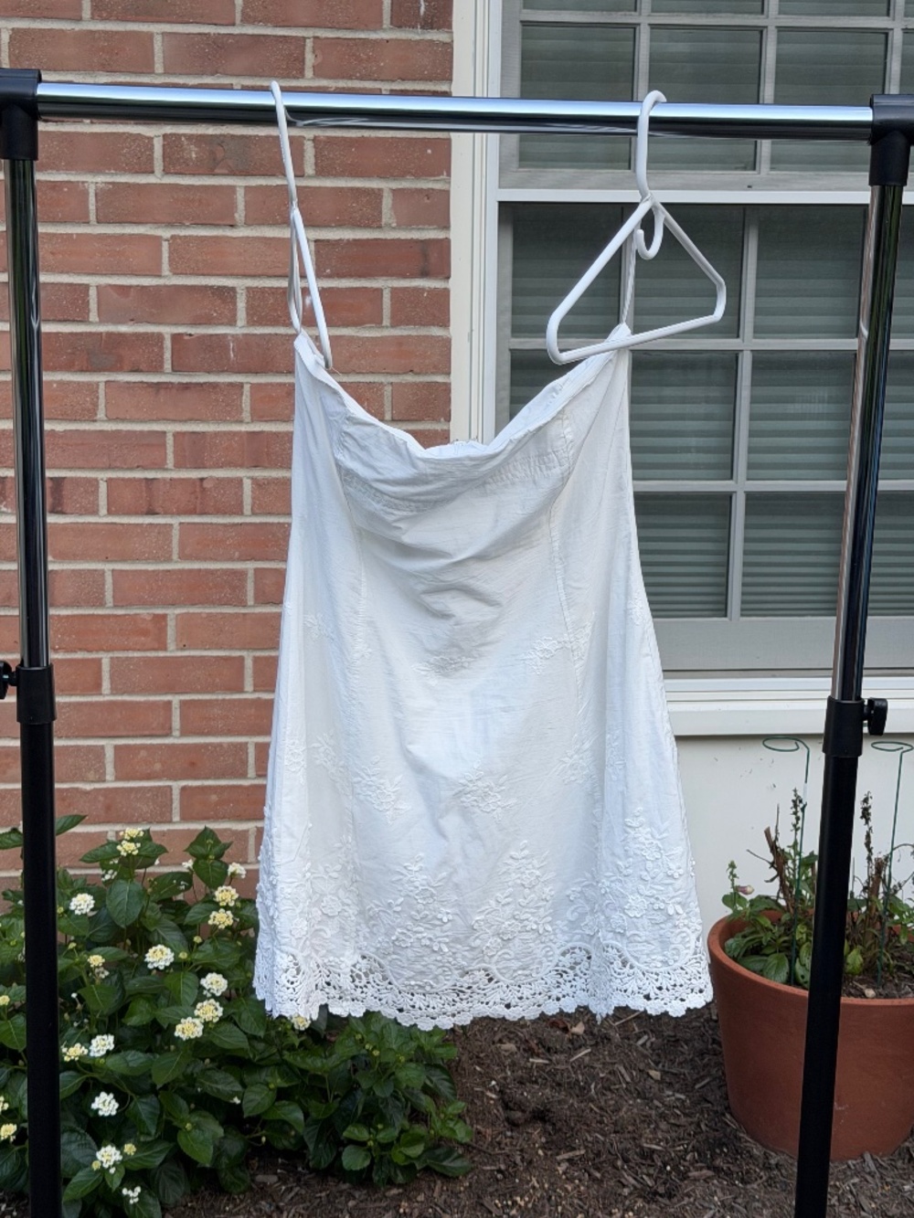 WeWoreWhat Embroidered Mini (Size 10)